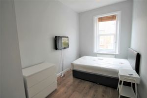 Bedroom- click for photo gallery